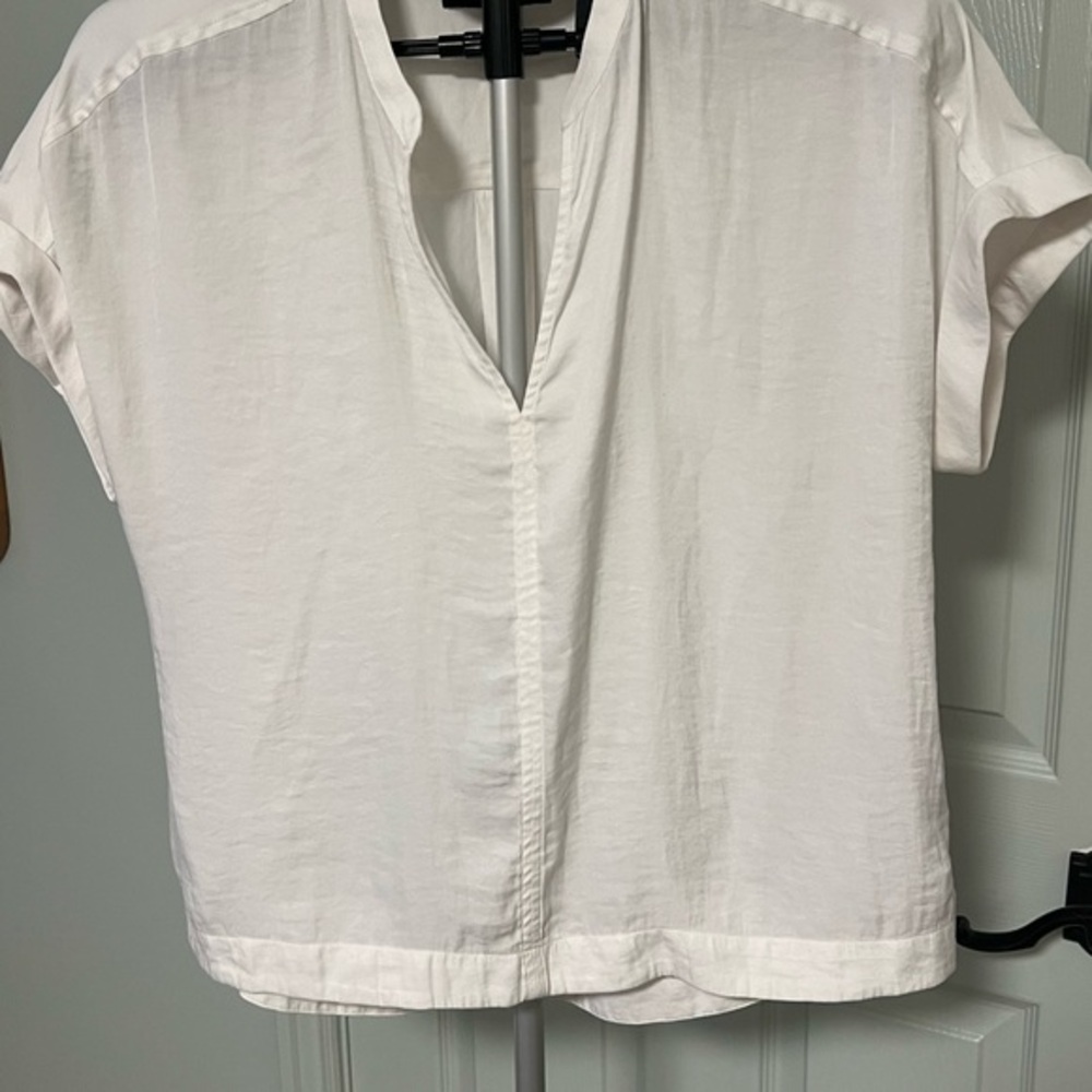 Banana Republic Cream Blouse with Cuffed Sleeves and Mandarin Collar